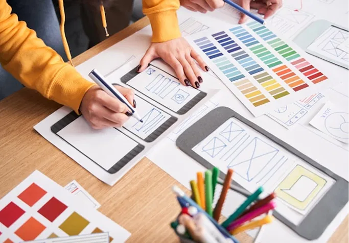 College - Organic Hoodie